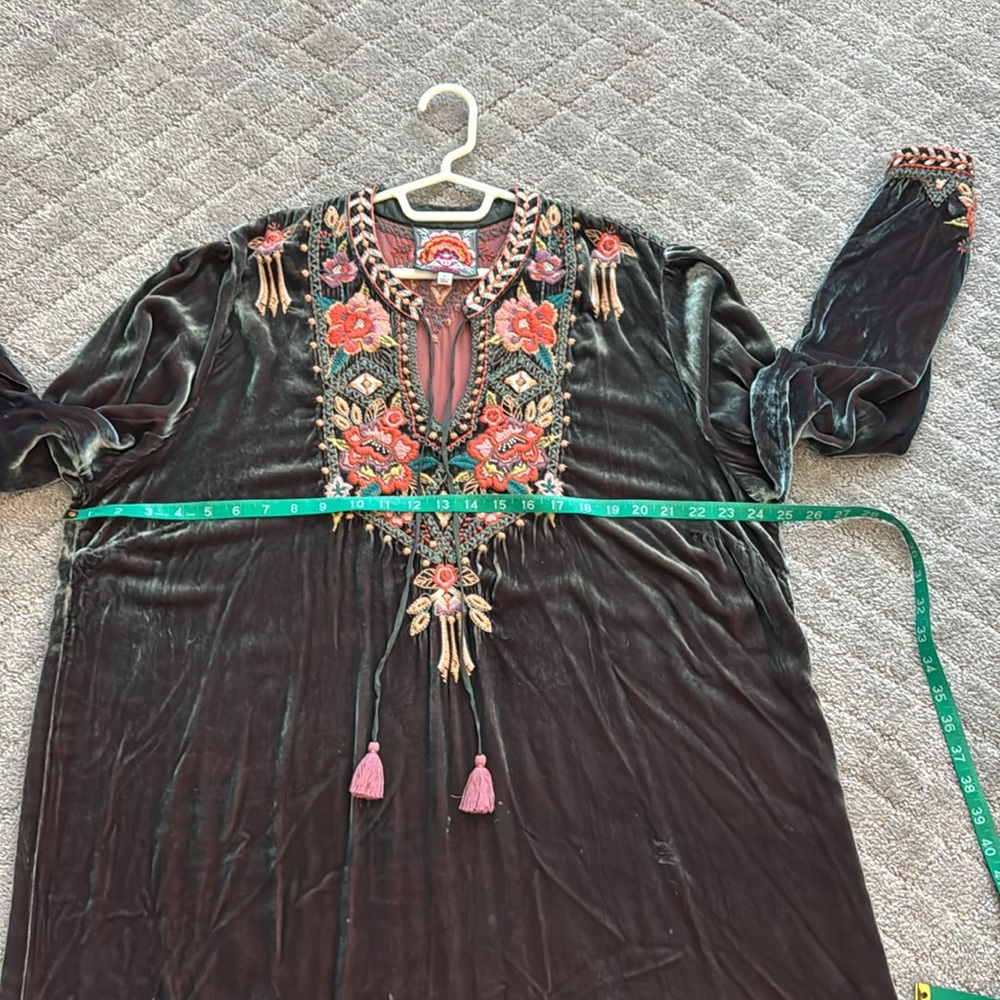 JOHNNY WAS velvet dress - Picture 4 of 7
